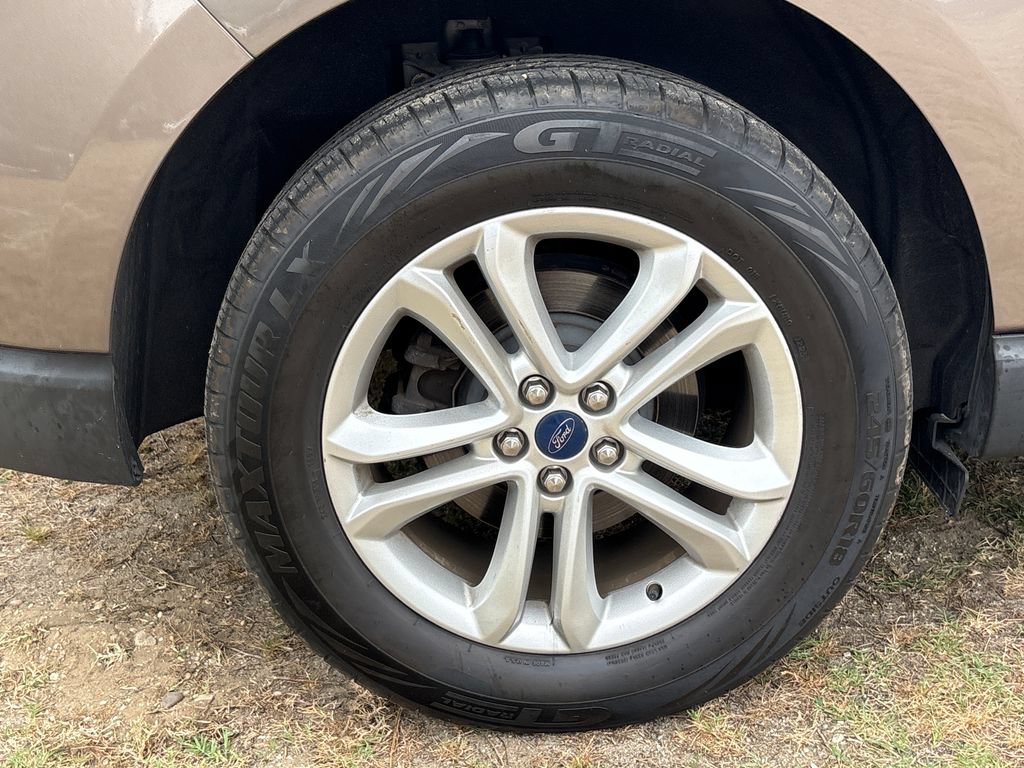 Used 2019 Ford Edge SEL w/ Equipment Group 201A AWD/4WD image 12