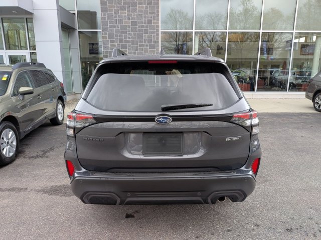 Used 2025 Subaru Forester Limited AWD/4WD image 4