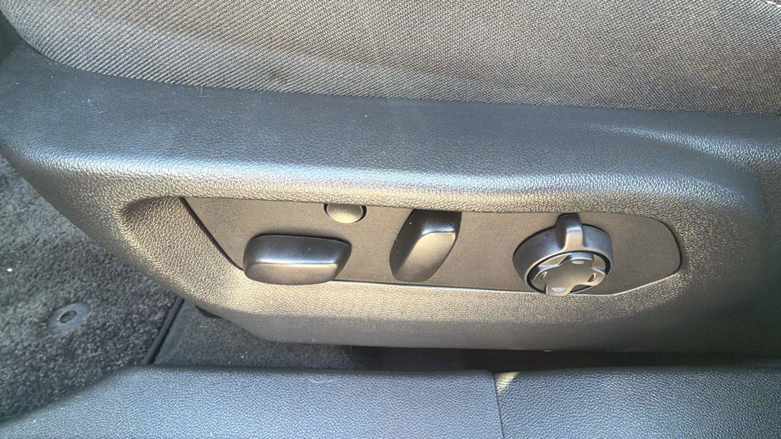 New 2025 Buick Envision Avenir image 24