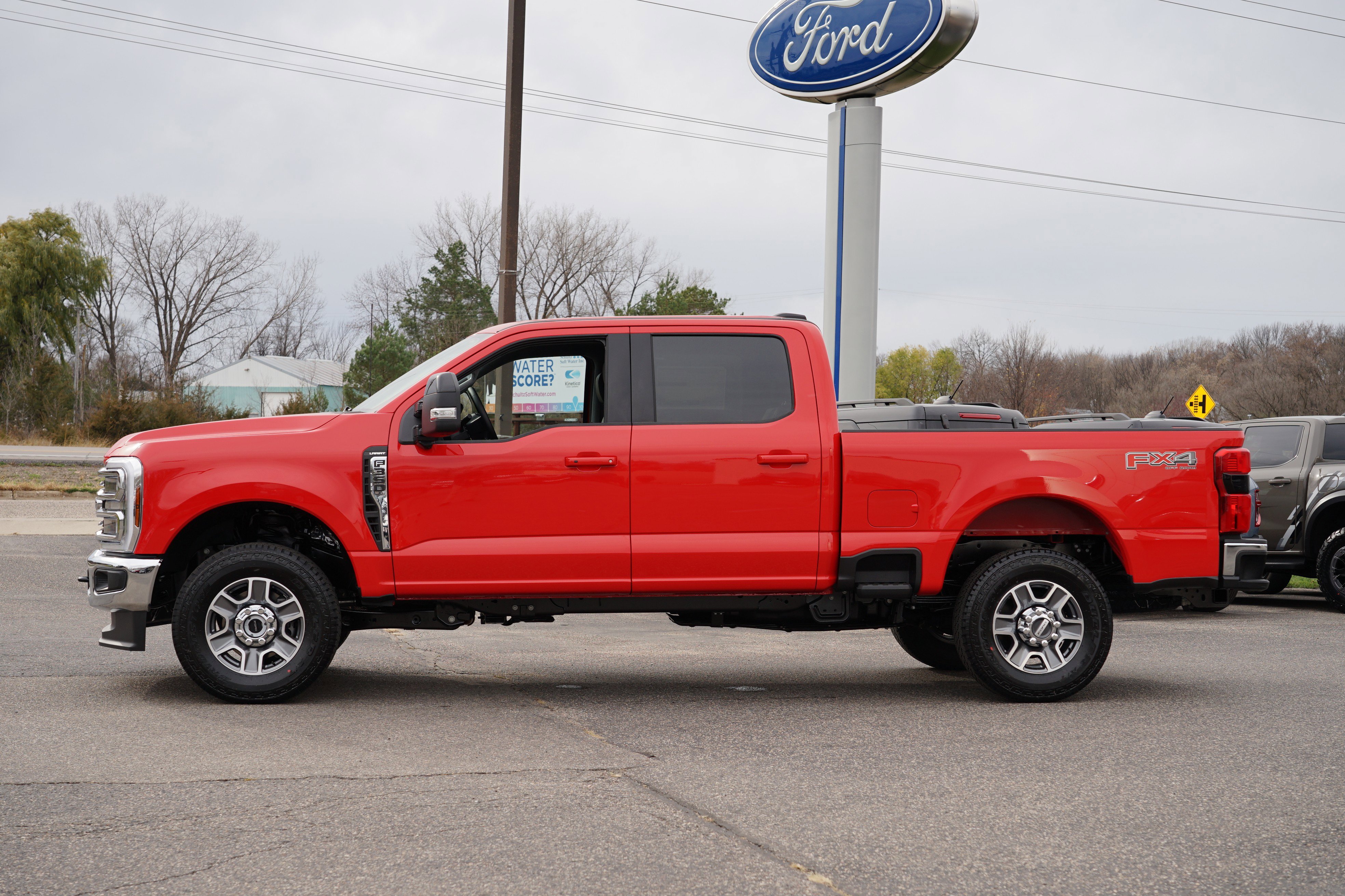 New 2026 Ford F350 Lariat w/ FX4 Off-Road Package image 7