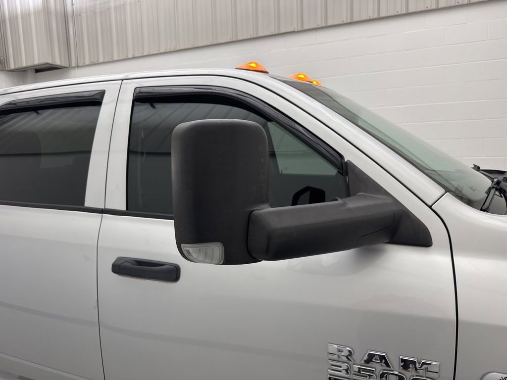 Used 2018 RAM 3500 Tradesman w/ Chrome Appearance Group AWD/4WD image 38
