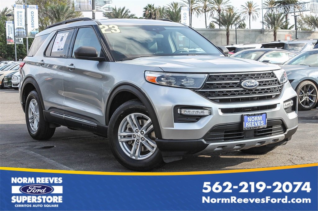 Used 2023 Ford Explorer XLT w/ Equipment Group 202A image 1