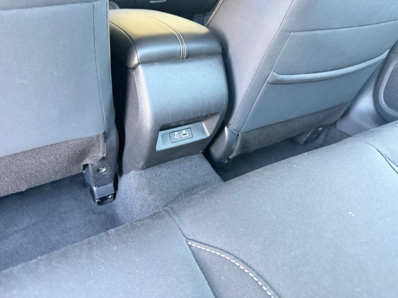 Used 2025 Nissan Altima 2.5 SV FWD image 23