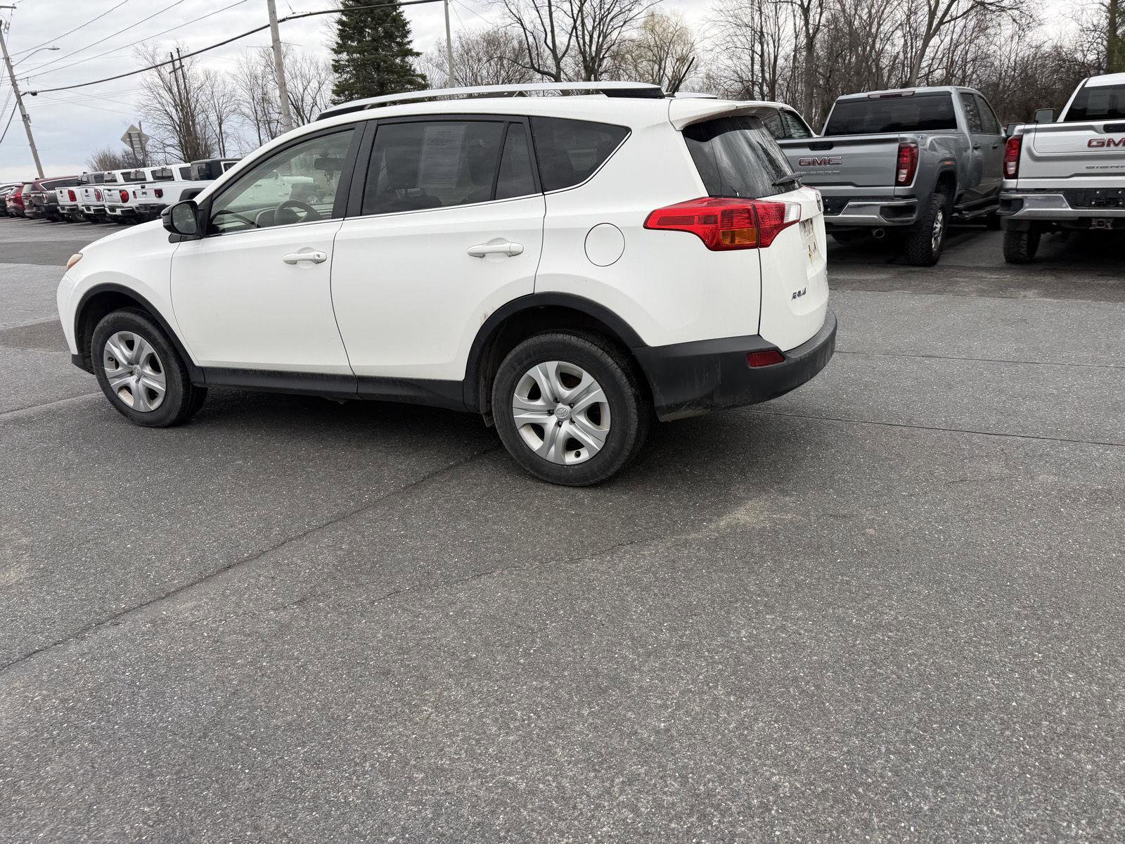 Used 2013 Toyota RAV4 LE image 5