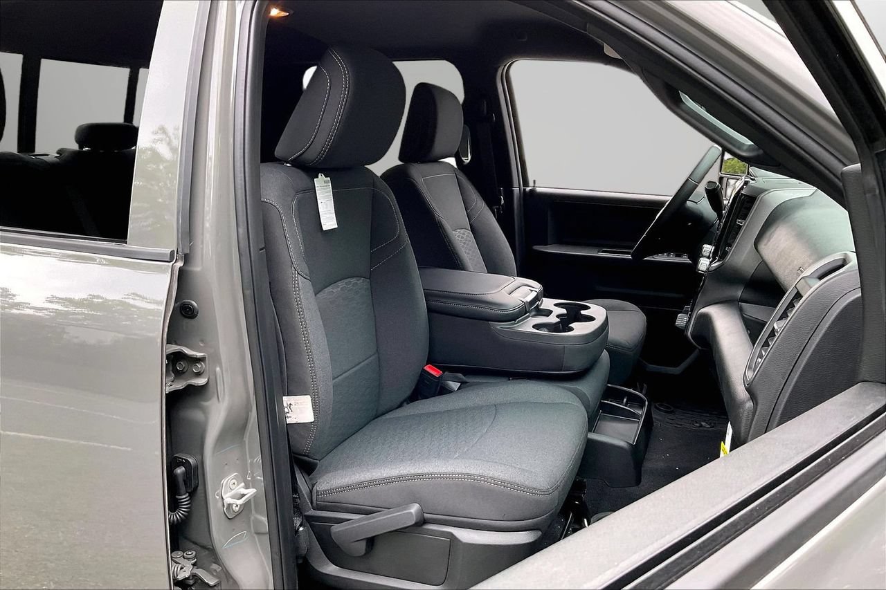 New 2026 RAM 2500 Warlock AWD/4WD image 21