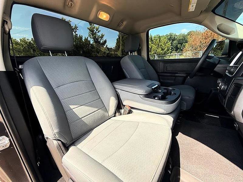 Used 2020 RAM 1500 Express w/ Express Value Package RWD image 21