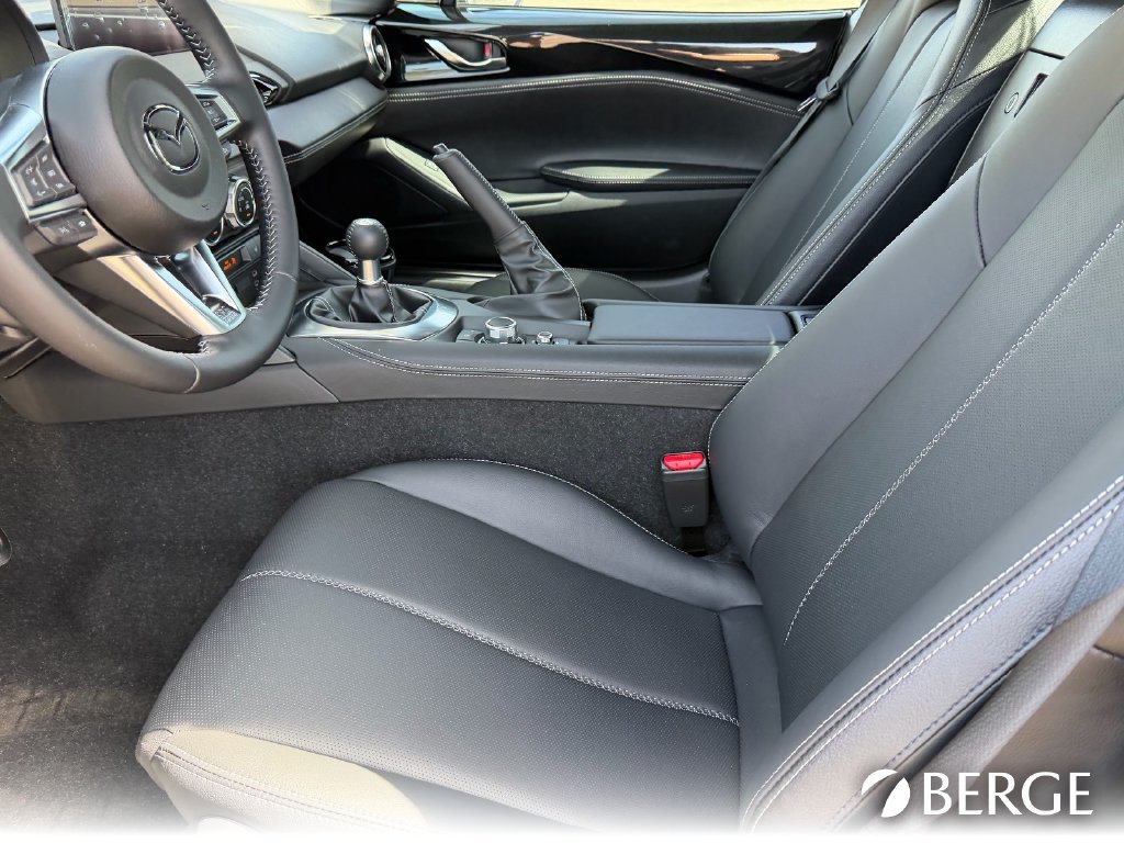 New 2026 MAZDA MX-5 Miata RF Grand Touring w/ Weather Package RWD image 17