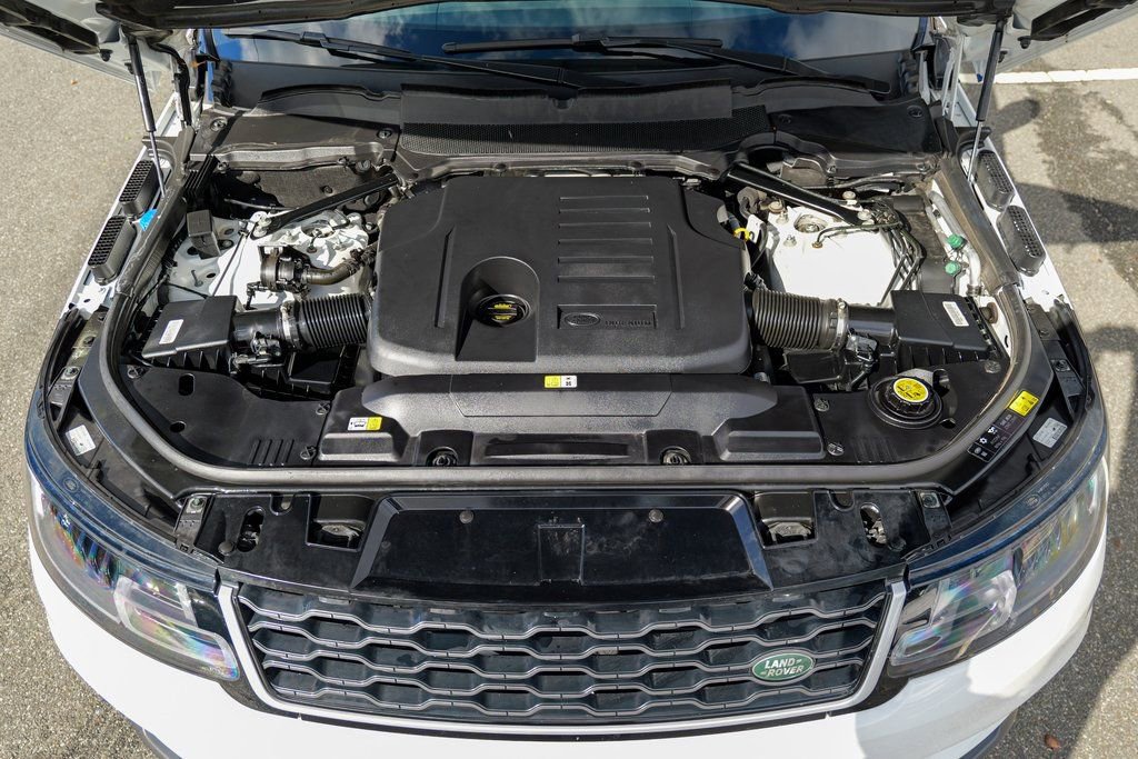 Used 2022 Land Rover Range Rover Sport SE image 55