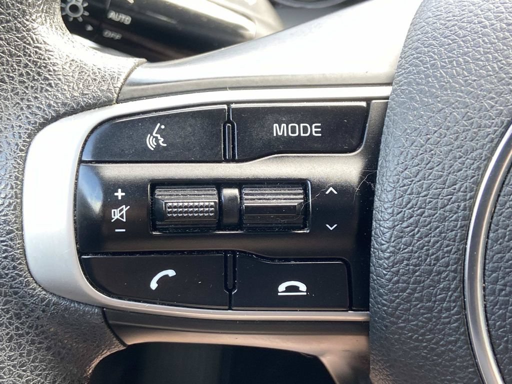 Used 2021 Kia K5 LXS FWD image 25