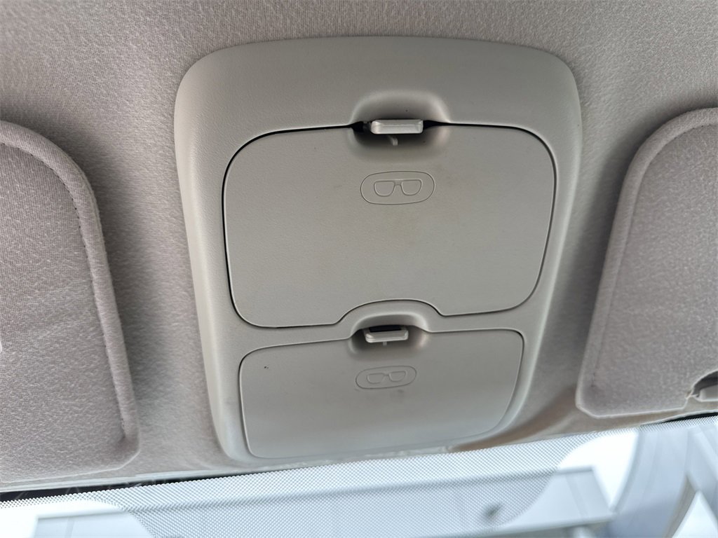 Used 2008 MAZDA Tribute i w/ Cargo Area Cover Pkg image 27