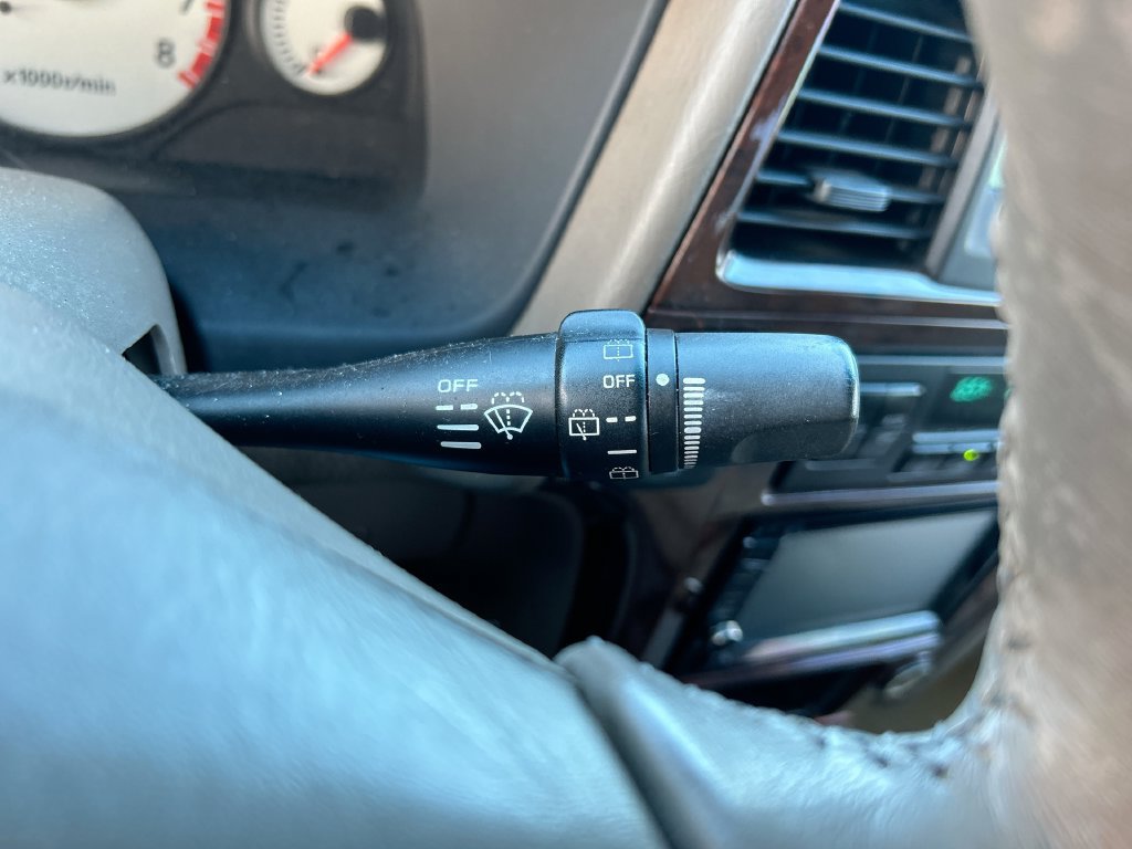 Used 2001 Nissan Pathfinder LE RWD image 19