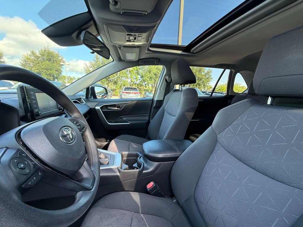 Used 2019 Toyota RAV4 XLE w/ Convenience Package AWD/4WD image 20