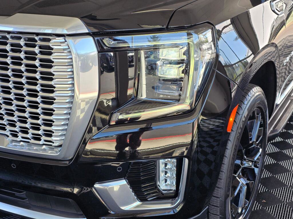 Used 2022 GMC Yukon Denali AWD/4WD image 10