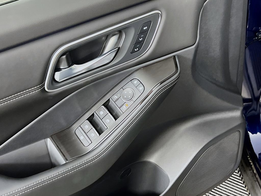 New 2026 Nissan Rogue Platinum w/ Platinum Premium Package image 16