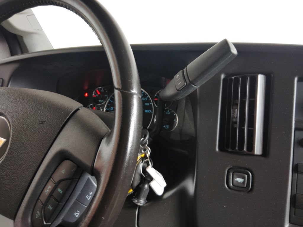 Used 2021 Chevrolet Express 2500 w/ Driver Convenience Package RWD image 21