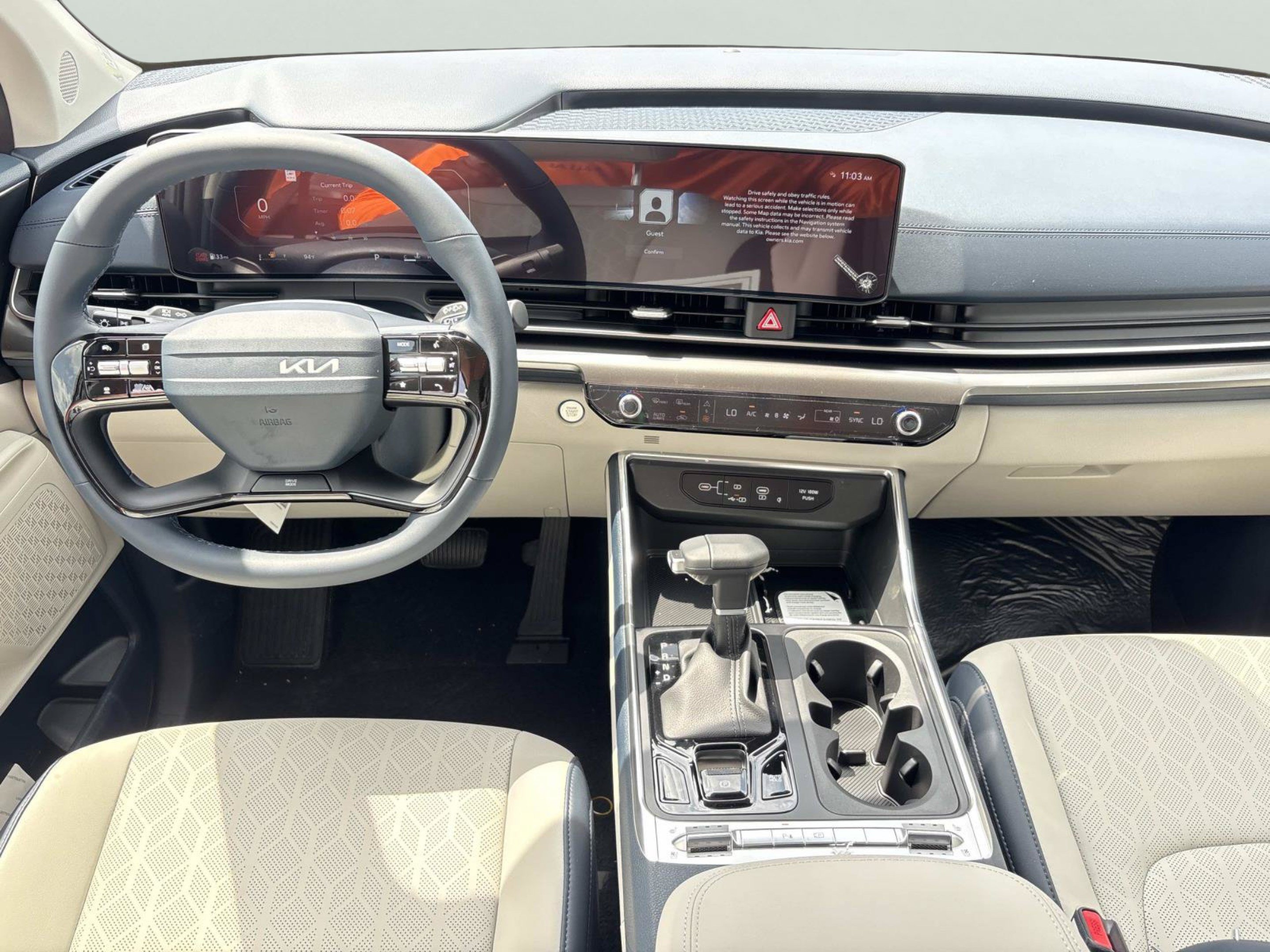 New 2027 Kia Carnival SX w/ Dark Edition Package FWD image 16