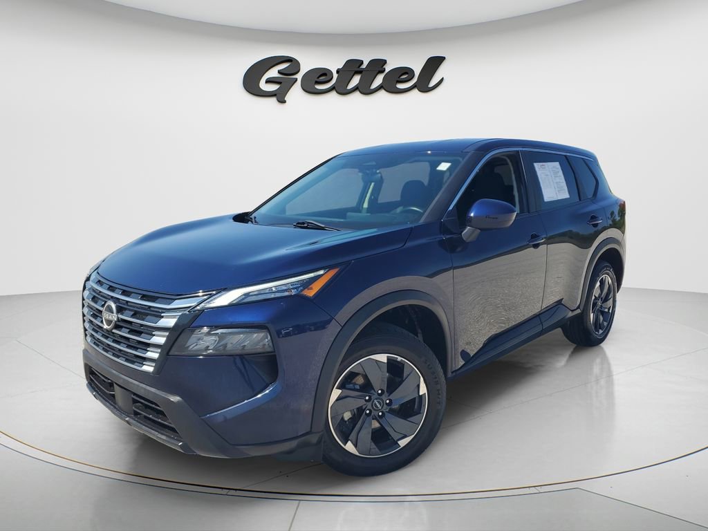 Used 2024 Nissan Rogue SV image 1