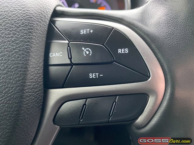 Certified 2022 Jeep Grand Cherokee Laredo X image 18