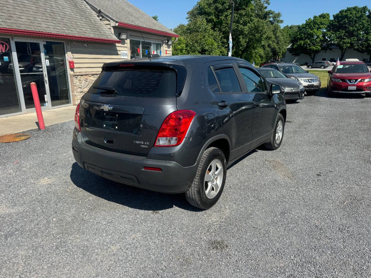 Used 2016 Chevrolet Trax LS AWD/4WD image 9