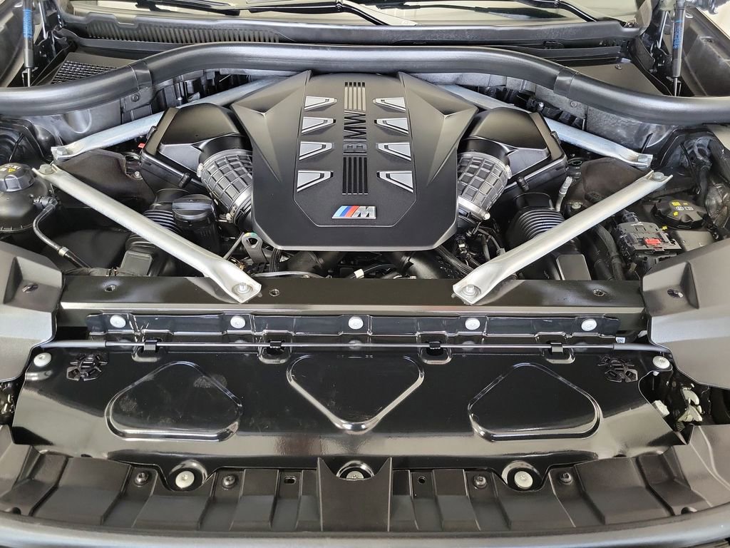 Used 2024 BMW X7 M60i w/ Executive Package image 21