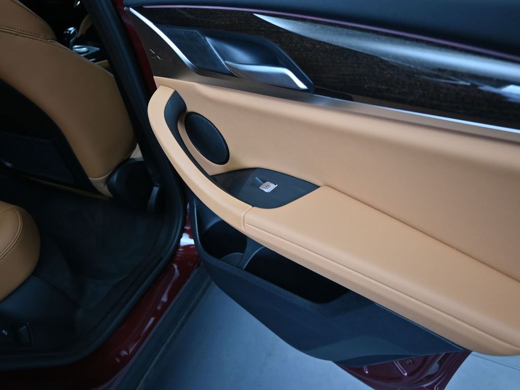 Certified 2025 BMW X4 xDrive30i image 20
