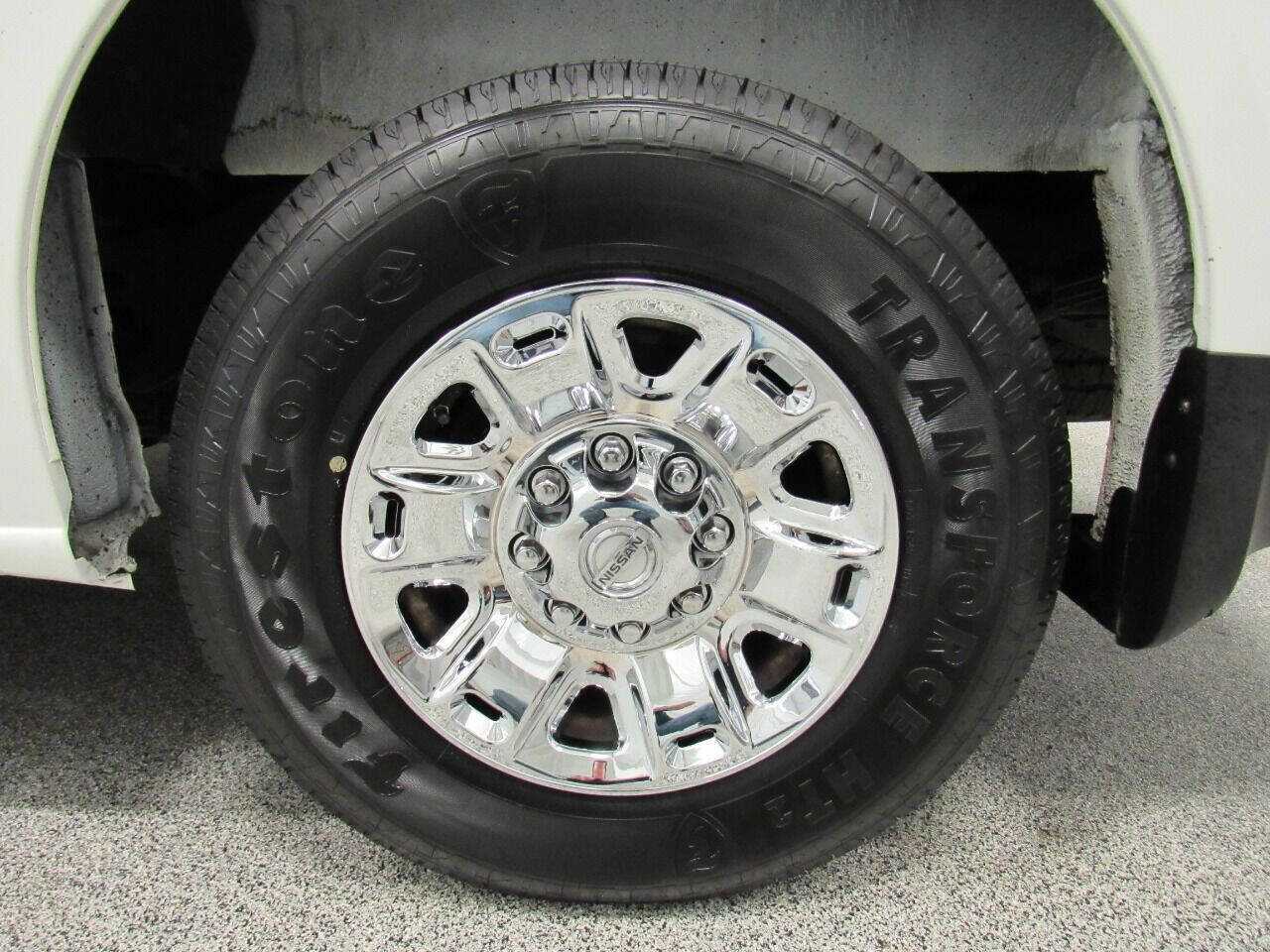 Used 2017 Nissan NV 3500 SV w/ Technology Package image 11