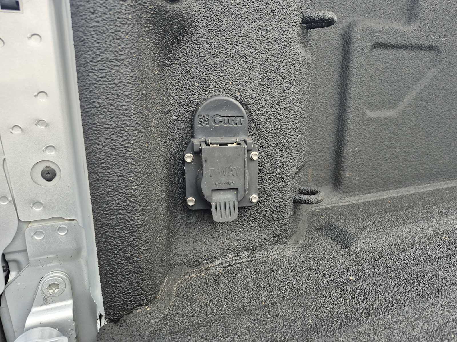 Used 2022 Chevrolet Silverado 3500 LT w/ Convenience Package image 6