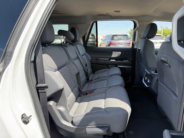 Used 2025 Ford Expedition Max Active AWD/4WD image 23