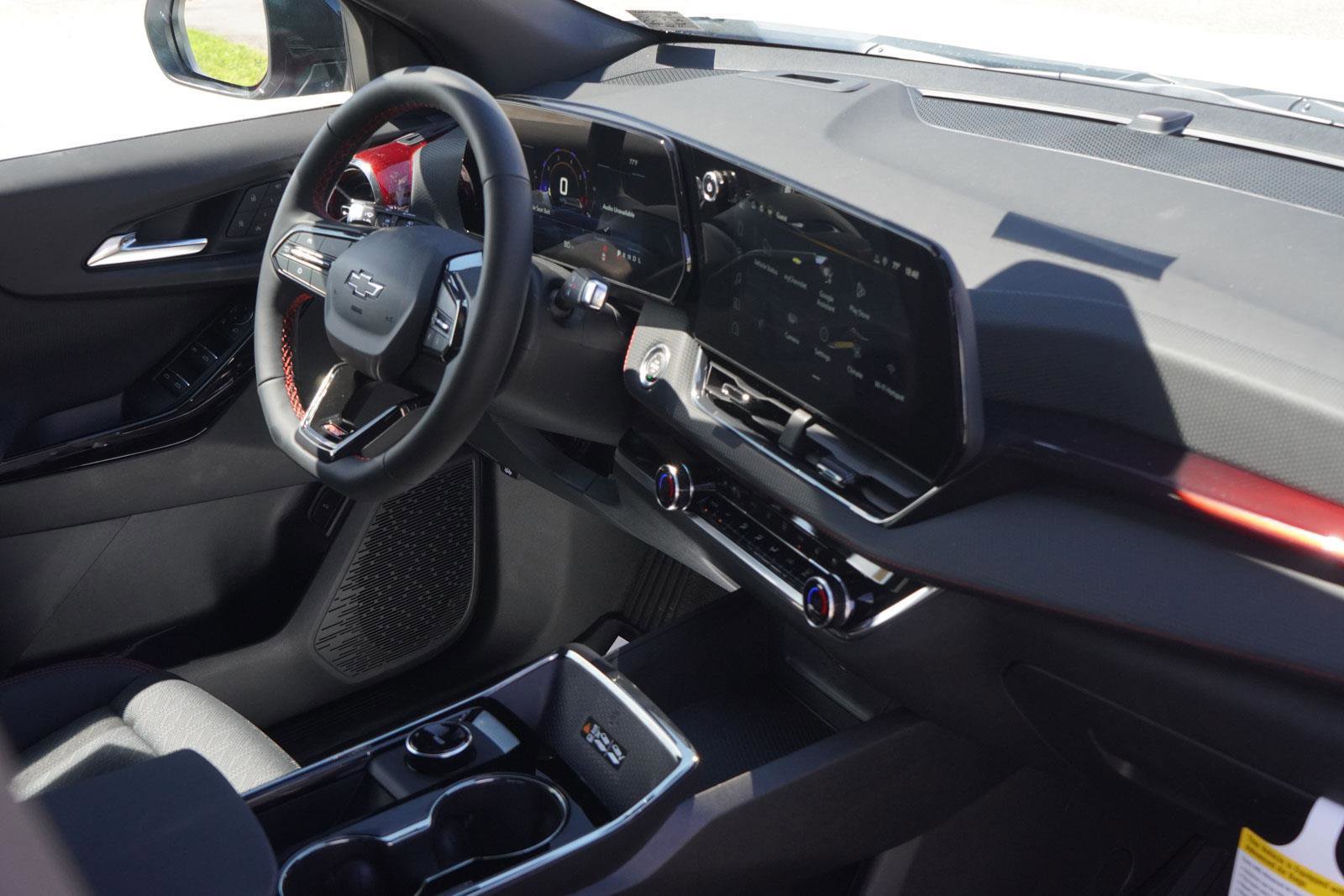 New 2026 Chevrolet Equinox RS w/ Convenience Package III image 29