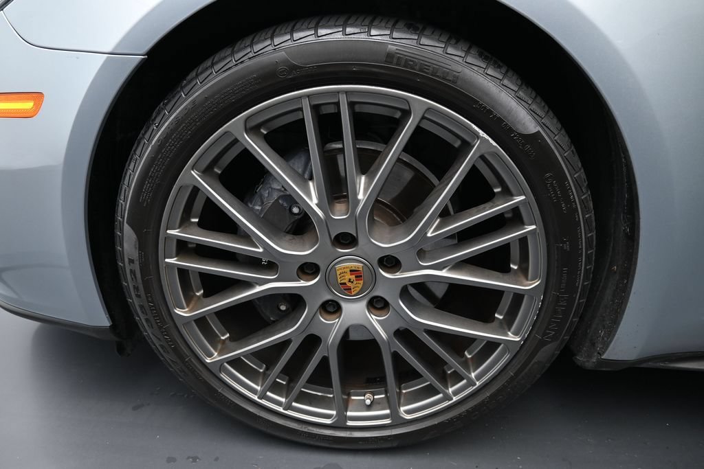 Certified 2023 Porsche Panamera Platinum Edition RWD image 10