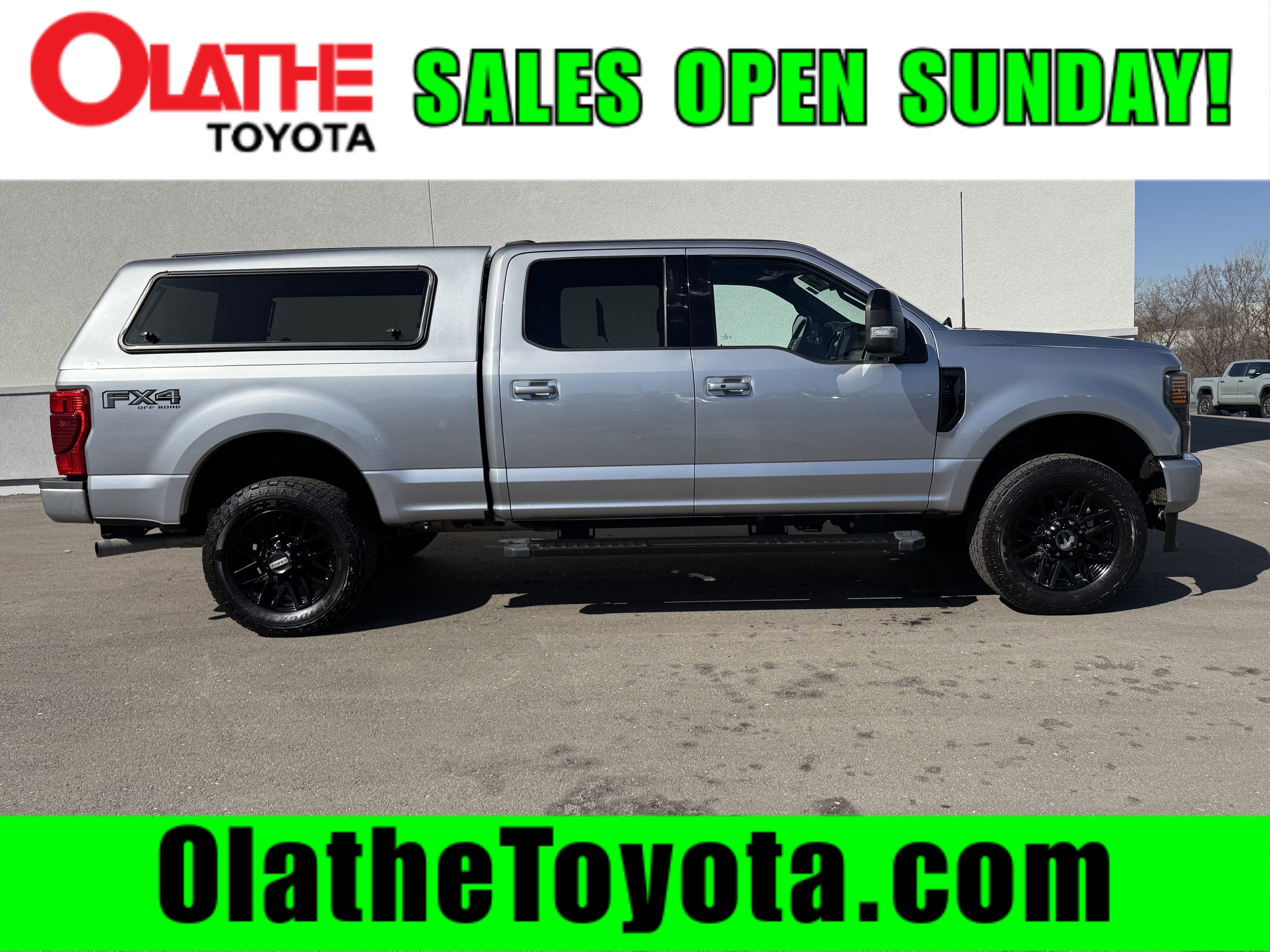 Used 2022 Ford F250 Lariat w/ Black Appearance Package image 1