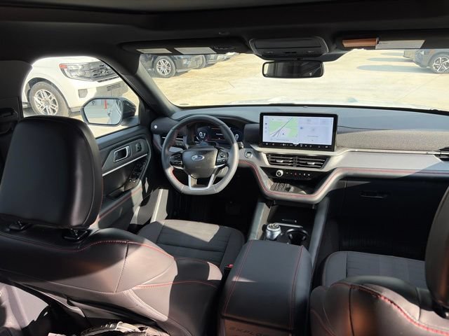 Certified 2025 Ford Explorer ST-Line w/ Premium Package AWD/4WD image 33