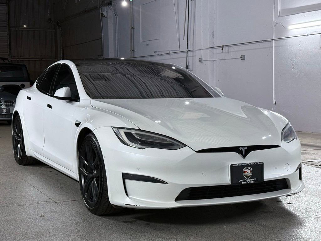 Used 2021 Tesla Model S Plaid image 3