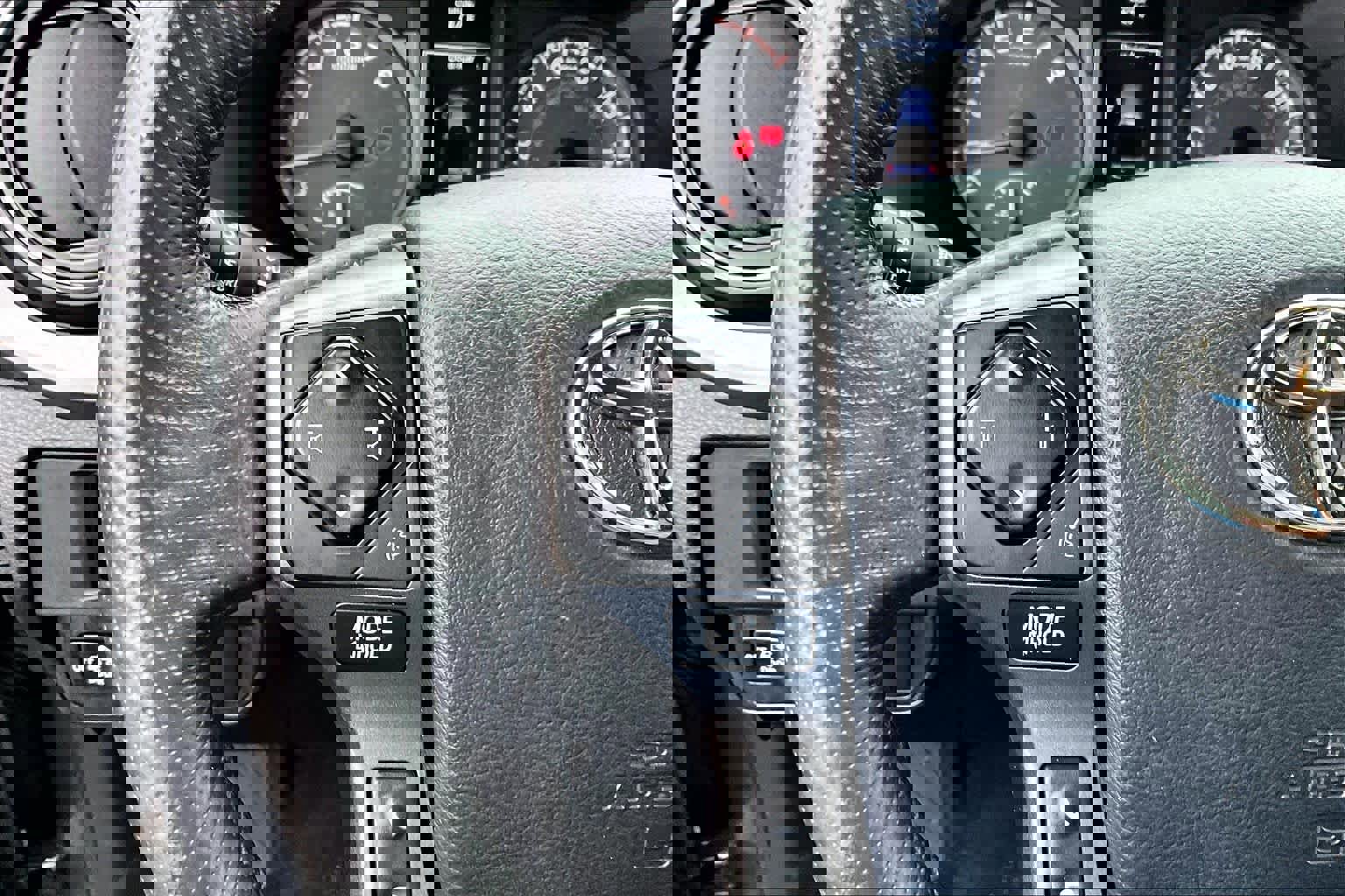 Certified 2018 Toyota Tacoma TRD Off-Road w/ Technology Package image 22