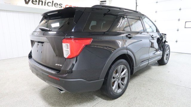 Used 2021 Ford Explorer XLT w/ Equipment Group 202A image 6
