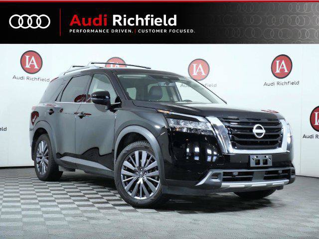 Used 2024 Nissan Pathfinder SL w/ SL Premium Package