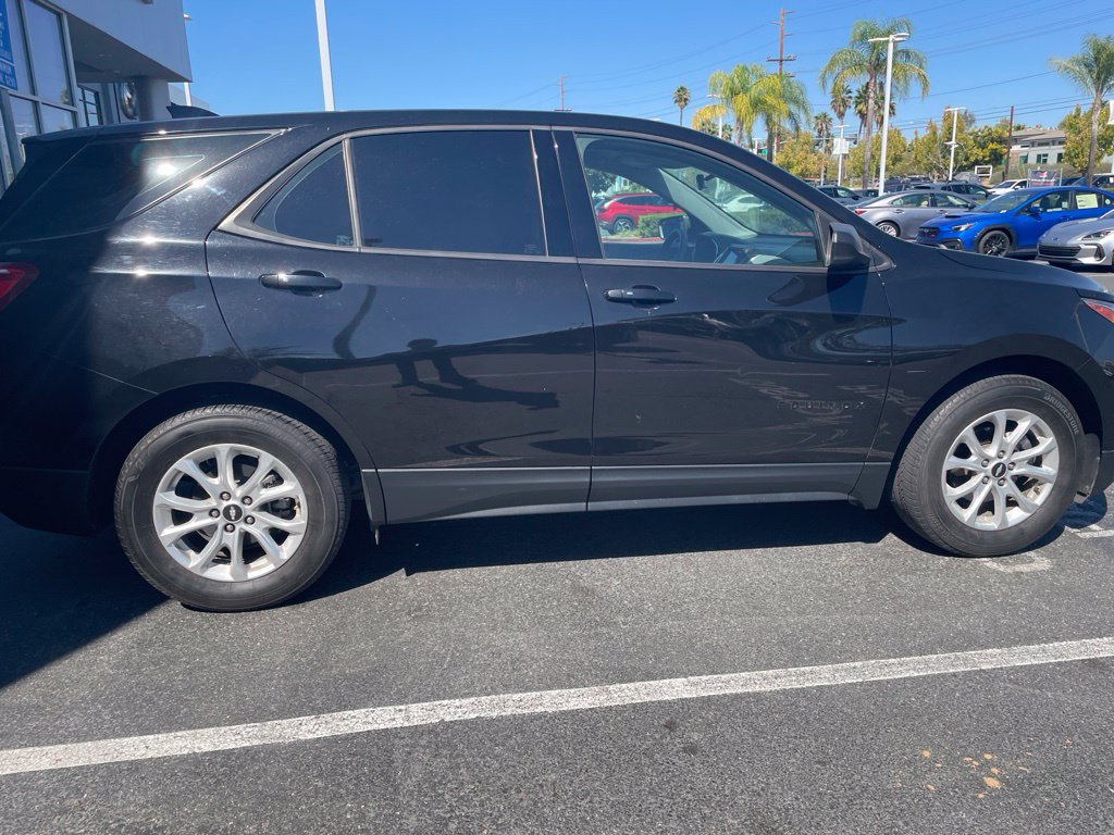Used 2019 Chevrolet Equinox LS w/ LPO, Blackout Package FWD image 8