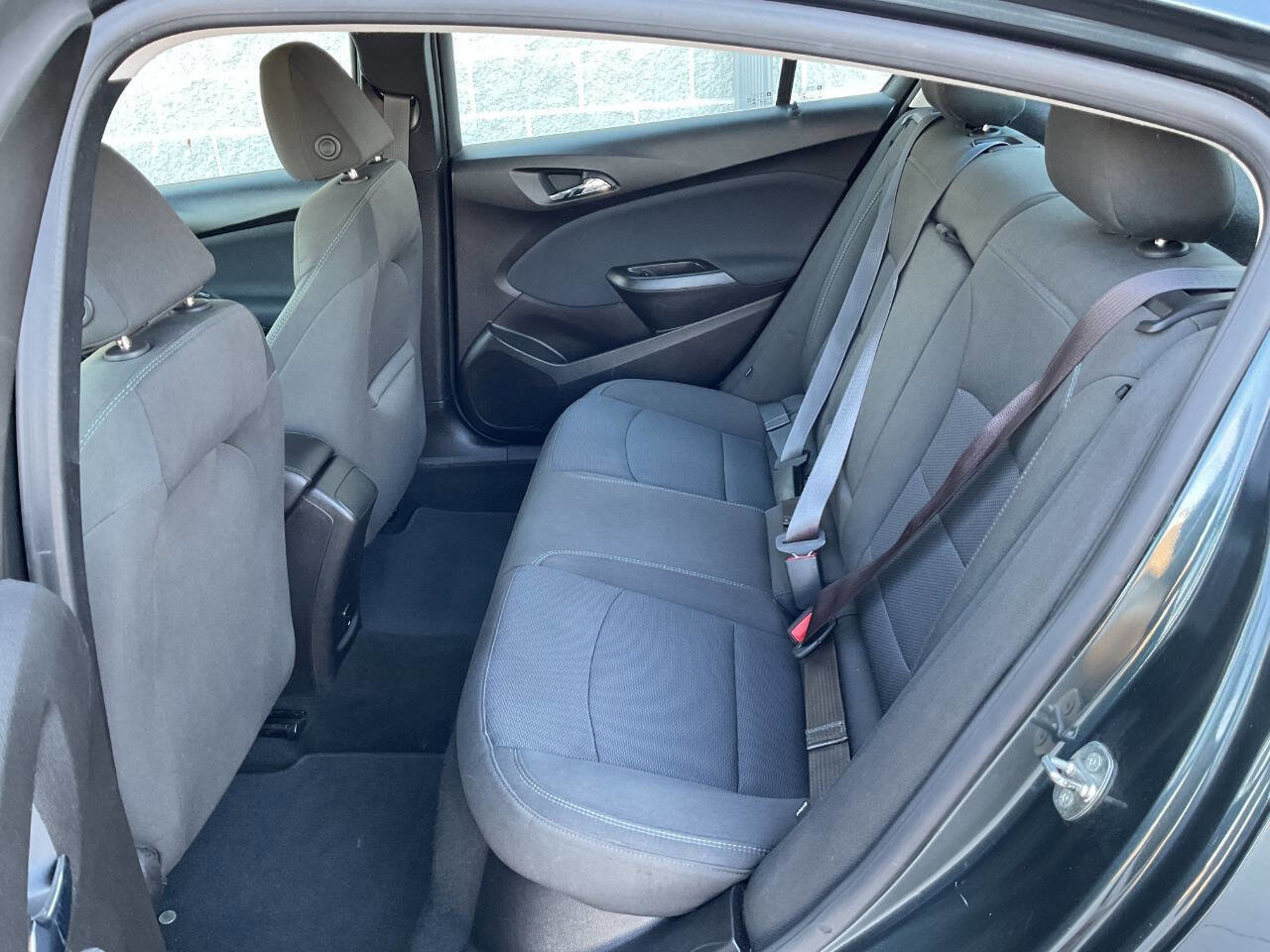 Used 2017 Chevrolet Cruze LT FWD image 26