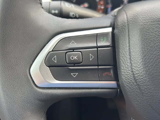 Used 2025 Jeep Compass Limited AWD/4WD image 18