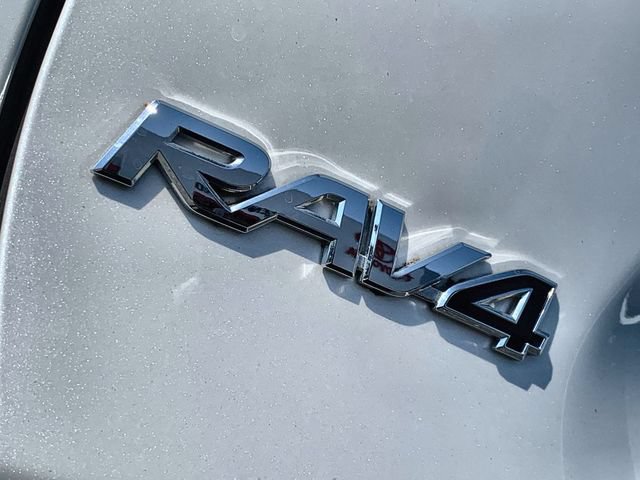 Used 2023 Toyota RAV4 XLE Premium AWD/4WD image 43