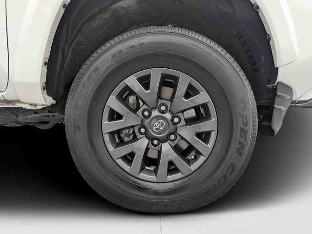 Used 2023 Toyota Tacoma SR5 w/ Technology Package RWD image 10