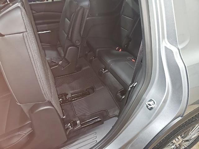New 2026 Chevrolet Traverse LT w/ Driver Confidence Package image 21