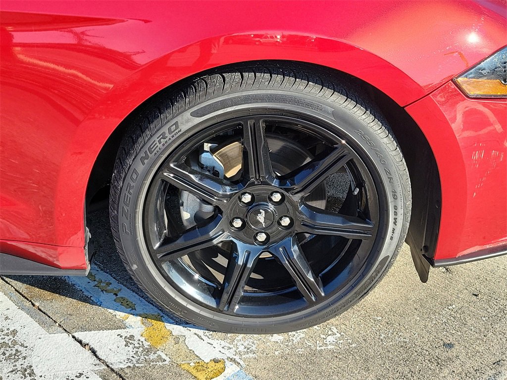 Used 2020 Ford Mustang Premium w/ Equipment Group 201A image 7