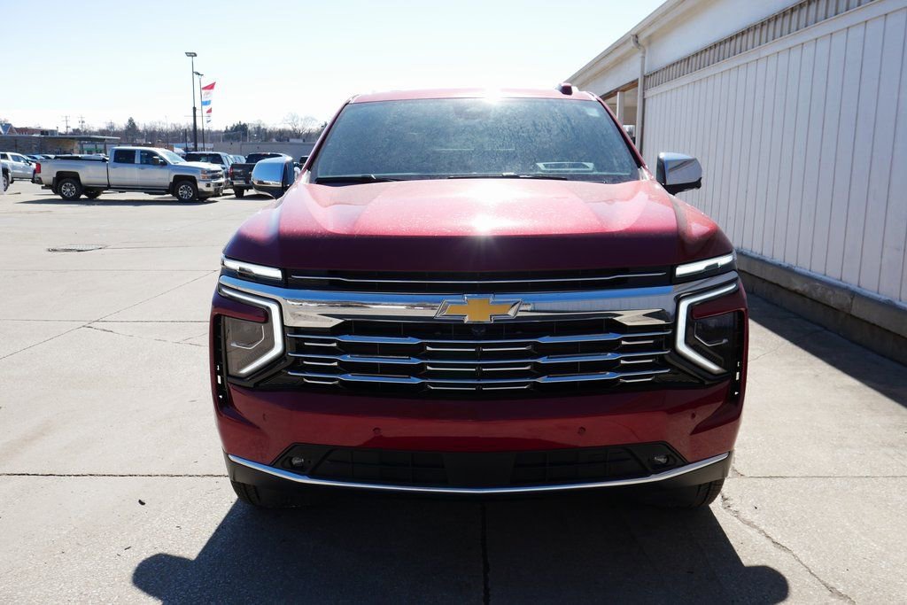 New 2026 Chevrolet Suburban Premier image 3