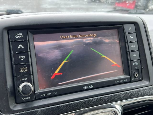 Used 2012 Chrysler Town & Country Limited FWD image 9