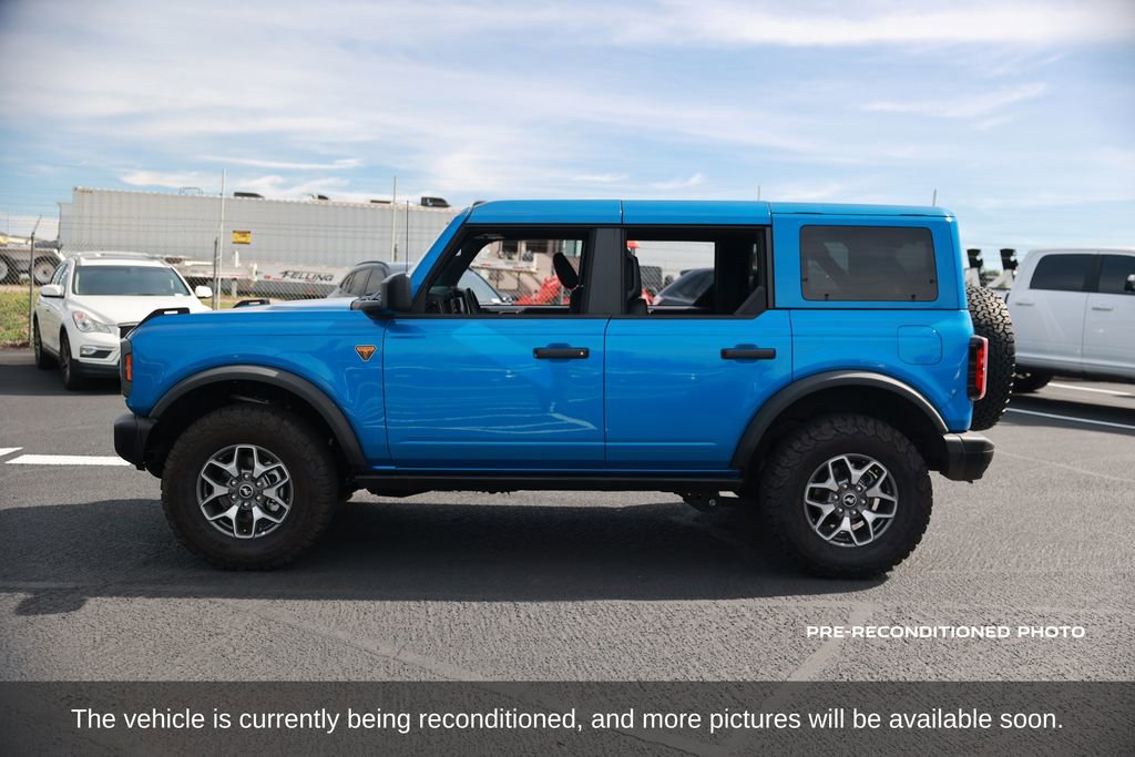 Used 2025 Ford Bronco Badlands image 2