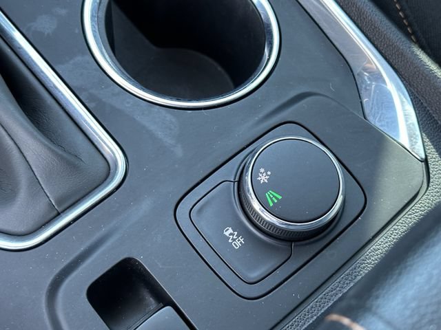 Used 2021 Chevrolet Traverse LS FWD image 20