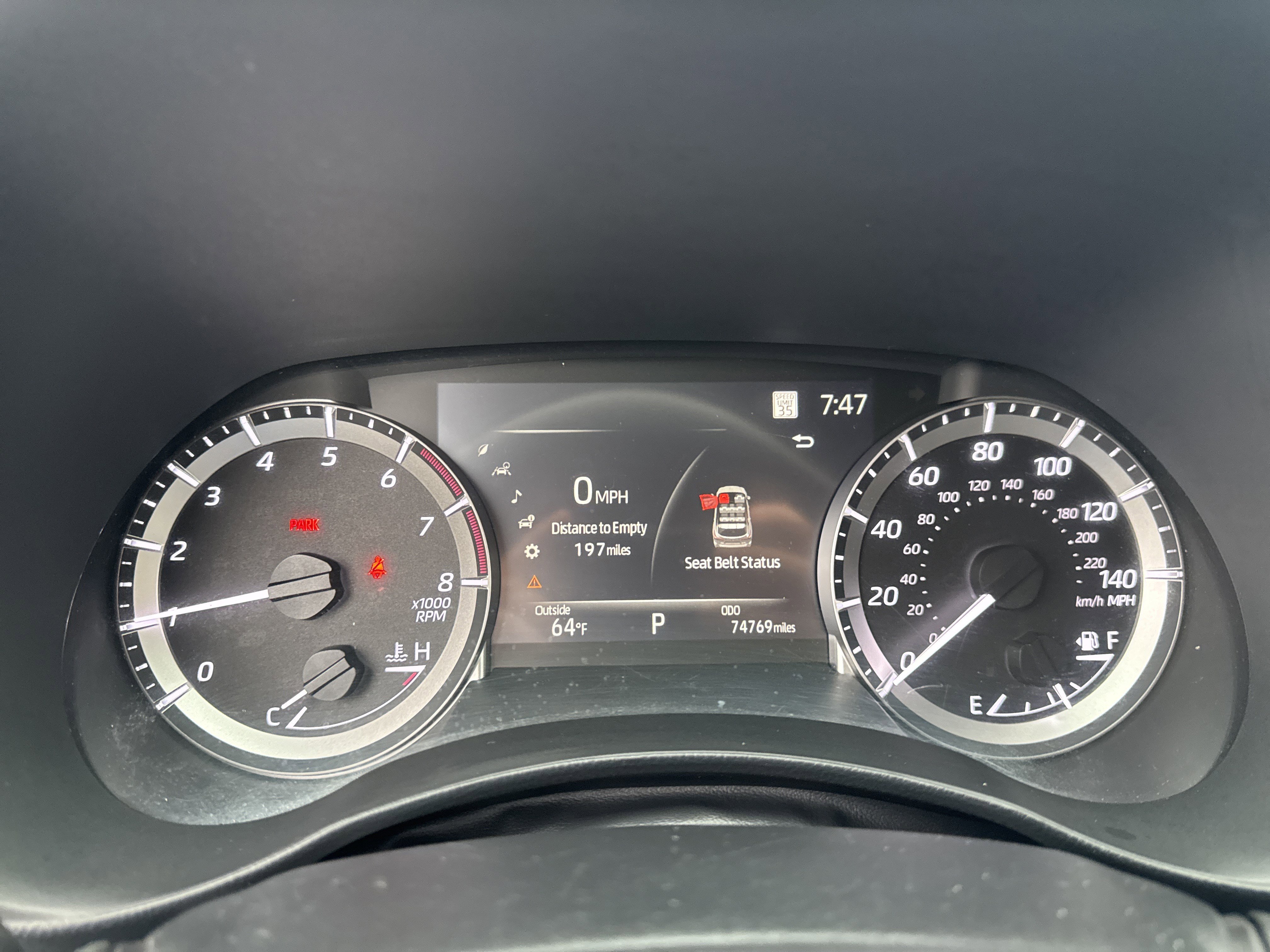 Used 2023 Toyota Highlander LE image 17