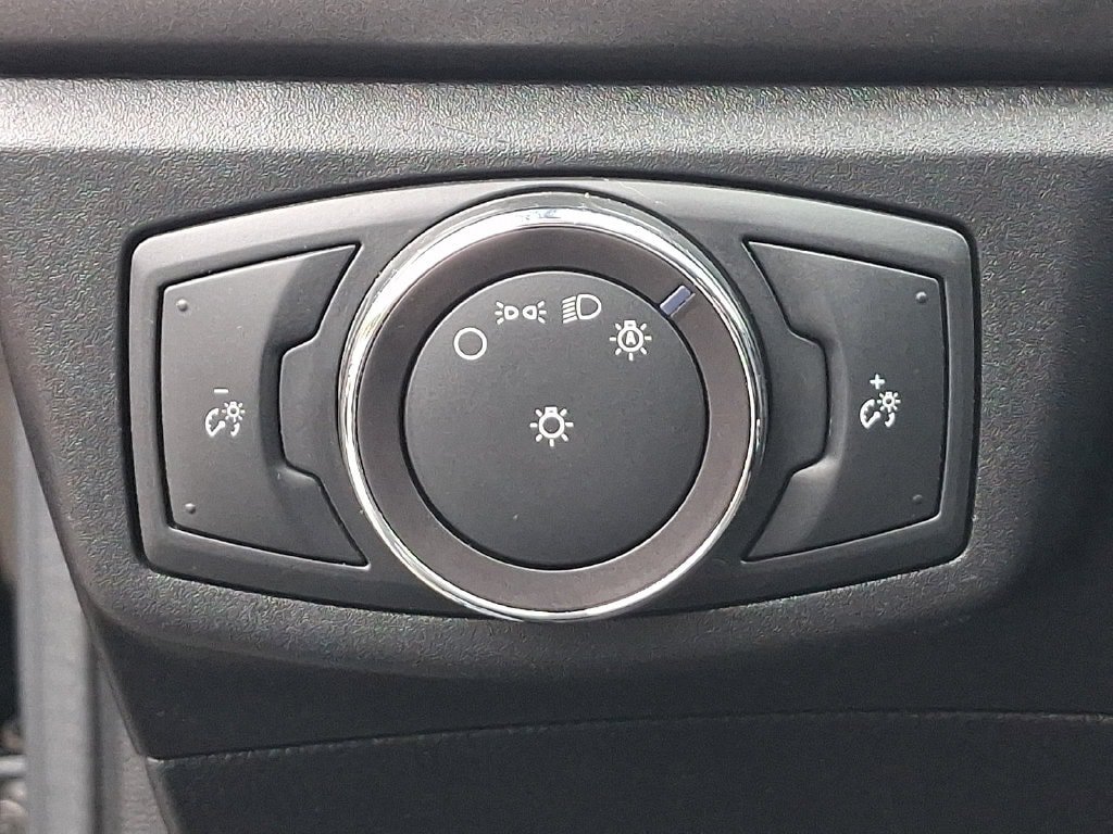 Used 2017 Ford Fusion SE FWD image 23