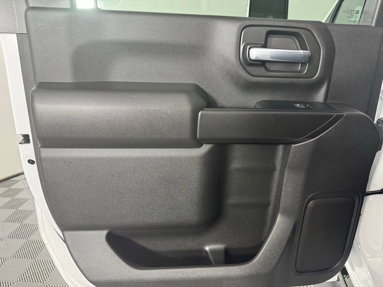 Used 2024 Chevrolet Silverado 2500 Custom w/ Custom Convenience Package image 17